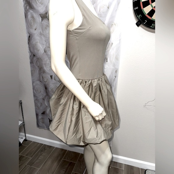 Sleeveless Double Scoop Neck  Bubble Skirt Dress In Olive Green Size L NWT - Picture 4 of 12